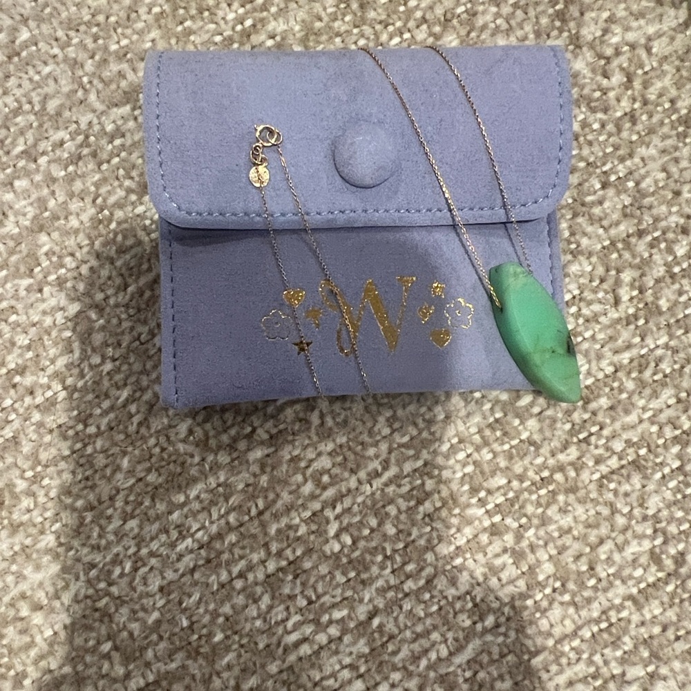 Elegant Green Pendant Necklace